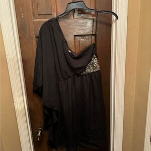 Women’s Black Size 13-14 Studio Y One Sleeve Dressy Blouse